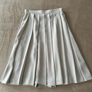 H&M pleated skirt